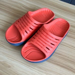 Hoka ONE ONE Recovery slides